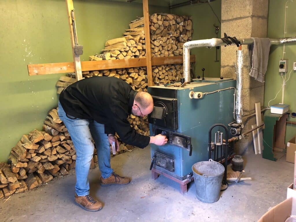 Fb56b8e1 C050 4c39 9d8b 328c307e8e1e